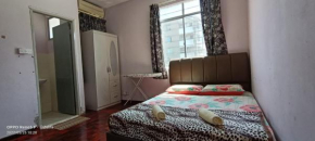 Homestay Bajet KK UA1 Ground Floor Corner 1B 3 Rooms 2 Aircond